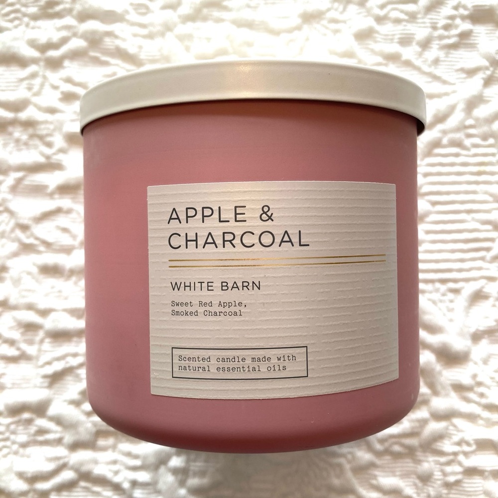 White Barn Candle